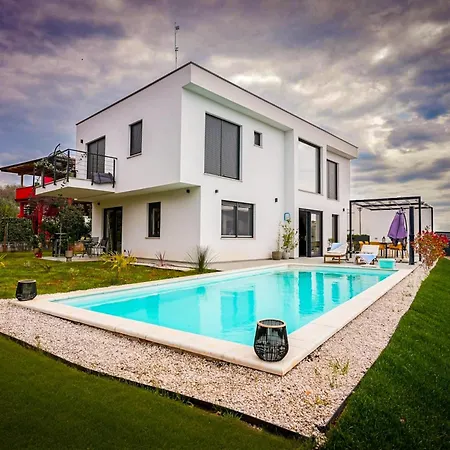 Villa Noel Umag Exterior photo